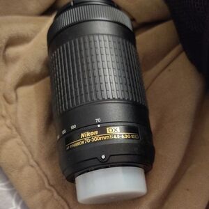 Nikon Black DX AF-P NIKKOR 70-300mm Telephoto Zoom Lens